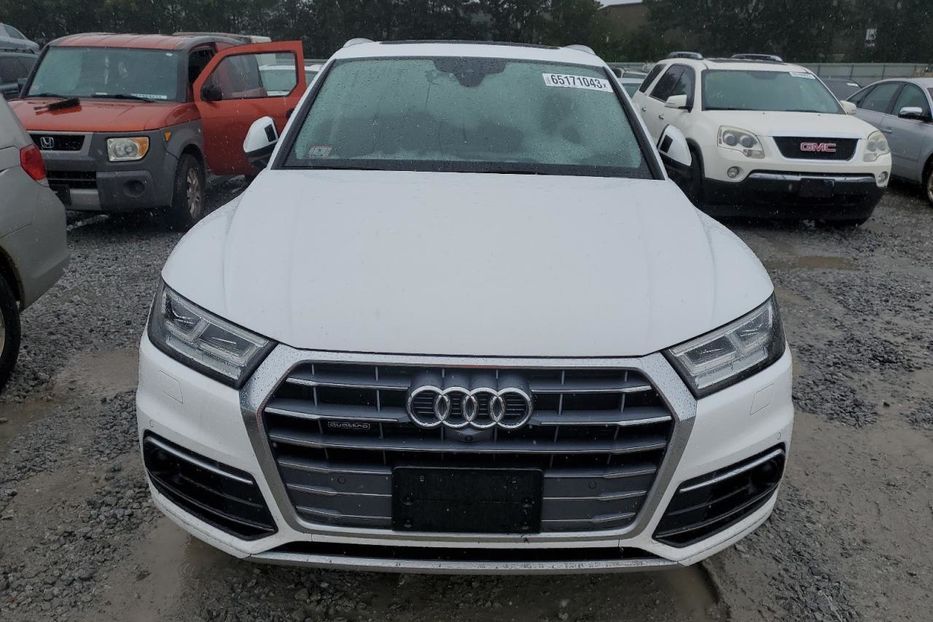 Продам Audi Q5 2018 года в Луцке