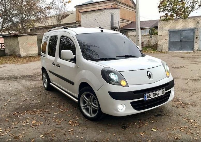 Продам Renault Kangoo пасс. 2011 года в г. Олевск, Житомирская область