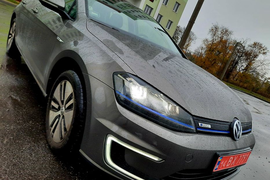 Продам Volkswagen e-Golf 2014 2014 года в Харькове