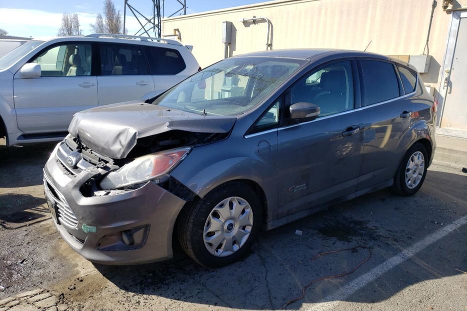 Продам Ford C-Max 2013 года в Луцке