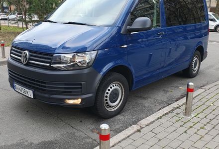 Продам Volkswagen T6 (Transporter) пасс. 2018 года в Киеве
