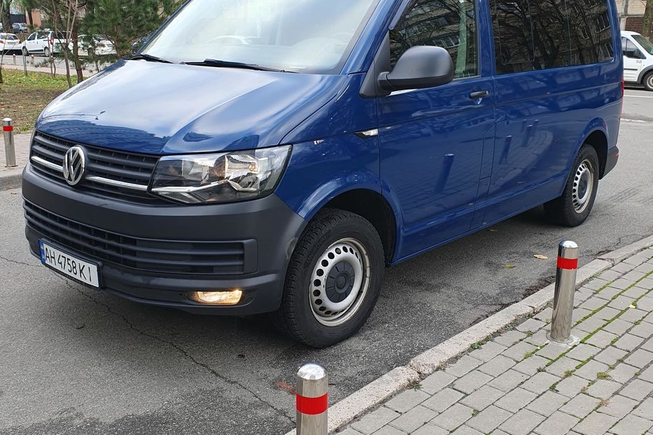 Продам Volkswagen T6 (Transporter) пасс. 2018 года в Киеве