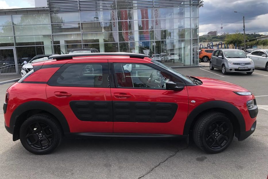 Продам Citroen C4 Cactus Cactus 2018 года в Киеве