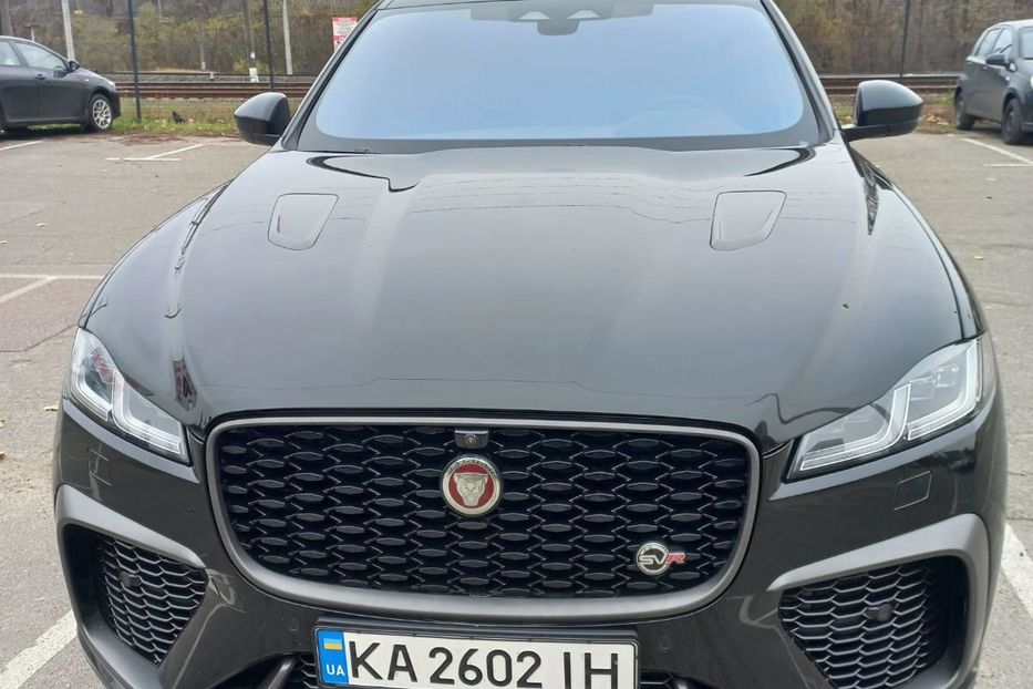 Продам Jaguar F-Pace SVR 2021 года в Киеве