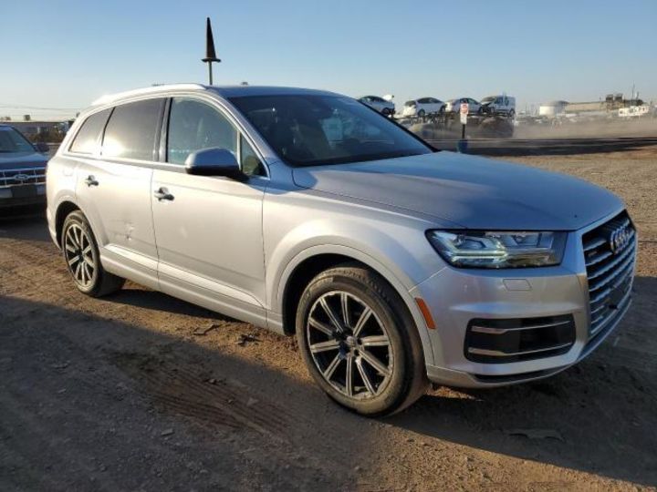 Продам Audi Q7 2017 года в Киеве