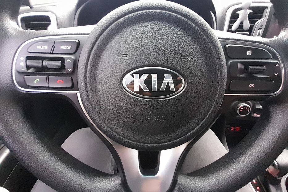 Продам Kia Sportage 2016 года в Днепре