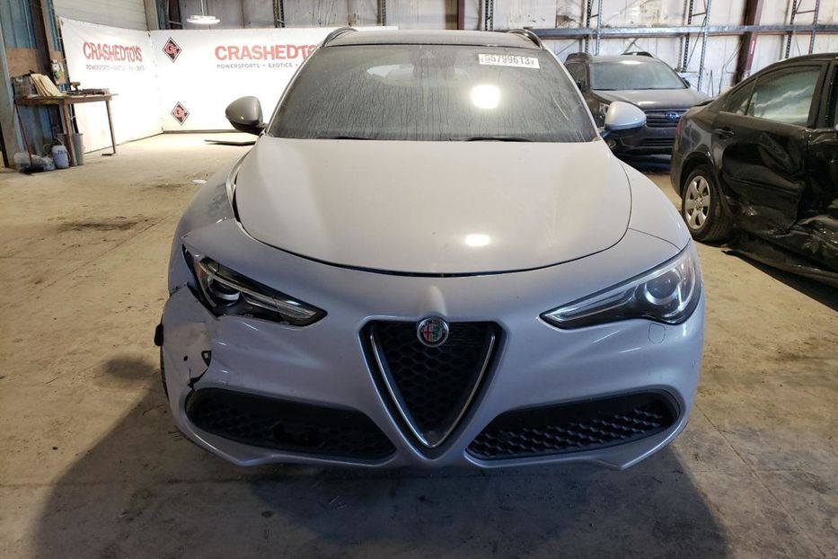 Продам Alfa Romeo Stelvio 2022 года в Луцке