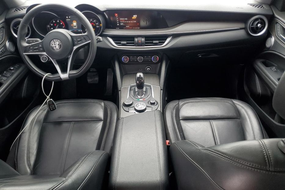 Продам Alfa Romeo Stelvio 2019 года в Луцке