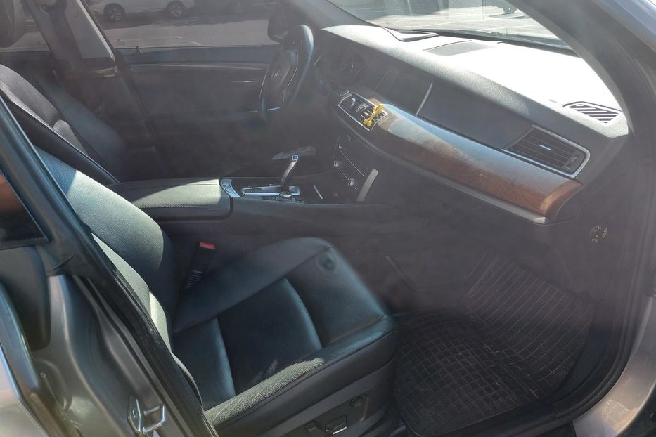 Продам BMW 5 Series GT Gran Turismo 530 D 2010 года в Киеве