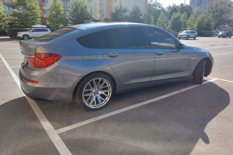 Продам BMW 5 Series GT Gran Turismo 530 D 2010 года в Киеве