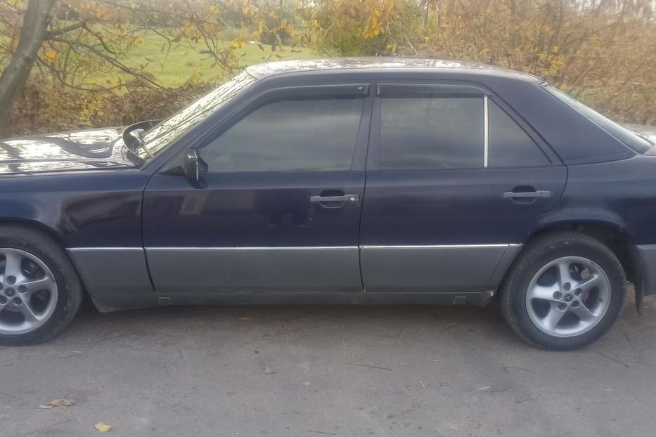 Продам Mercedes-Benz E-Class 124 1987 года в Хмельницком