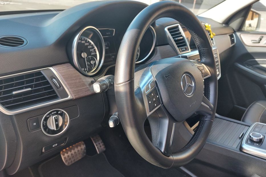 Продам Mercedes-Benz ML 350 BLUETEC 2013 года в Киеве