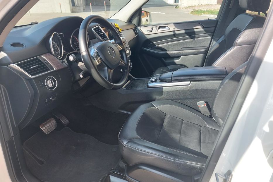 Продам Mercedes-Benz ML 350 BLUETEC 2013 года в Киеве