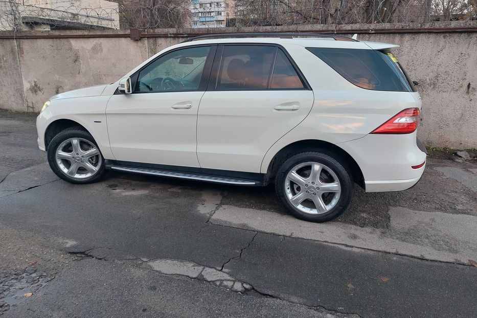 Продам Mercedes-Benz ML 350 BLUETEC 2013 года в Киеве