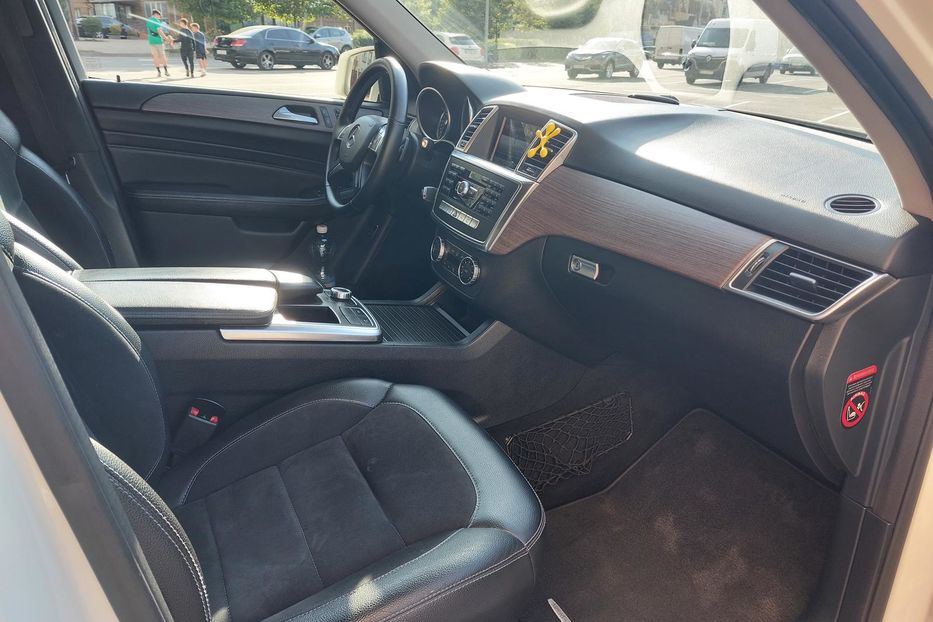 Продам Mercedes-Benz ML 350 BLUETEC 2013 года в Киеве