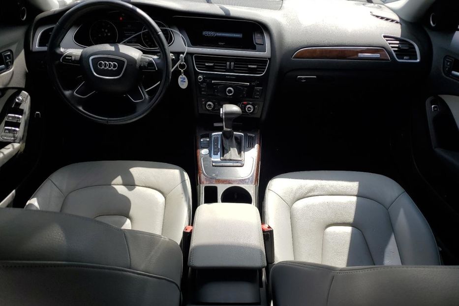 Продам Audi A4 2014 года в Луцке