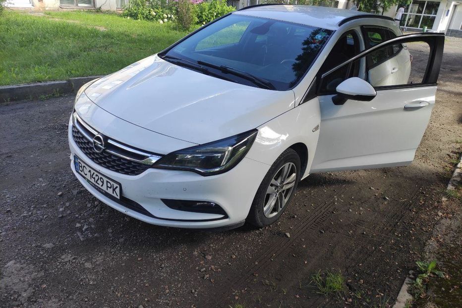 Продам Opel Astra K Astra K 2017 года в Львове