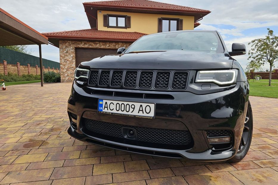 Продам Jeep Grand Cherokee SRT 2016 года в г. Владимир-Волынский, Волынская область