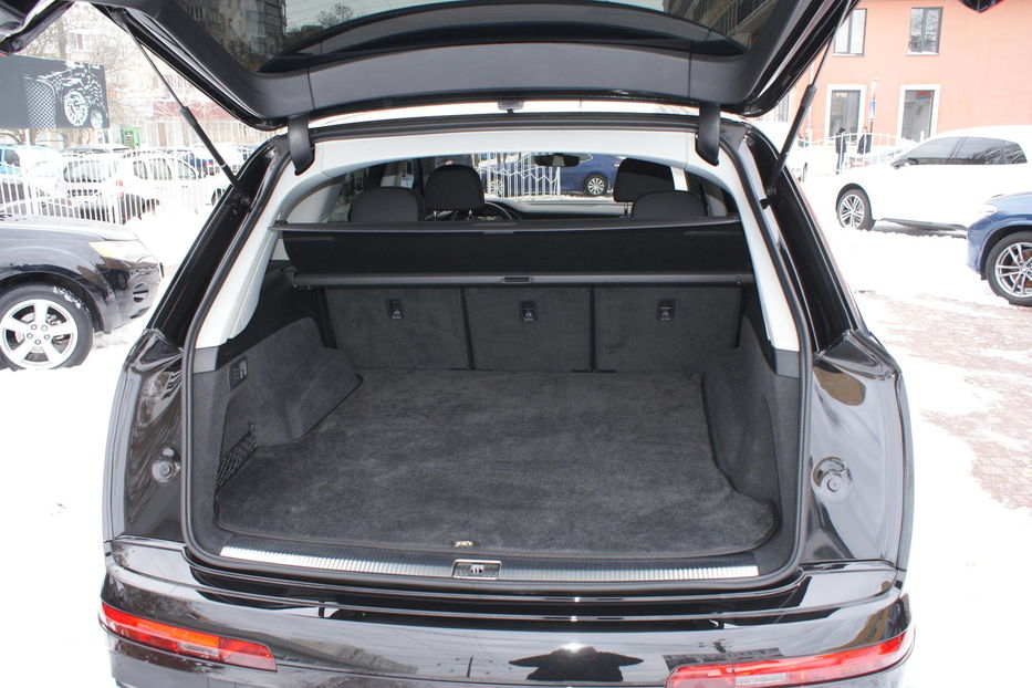 Продам Audi Q7 2022 года в Одессе