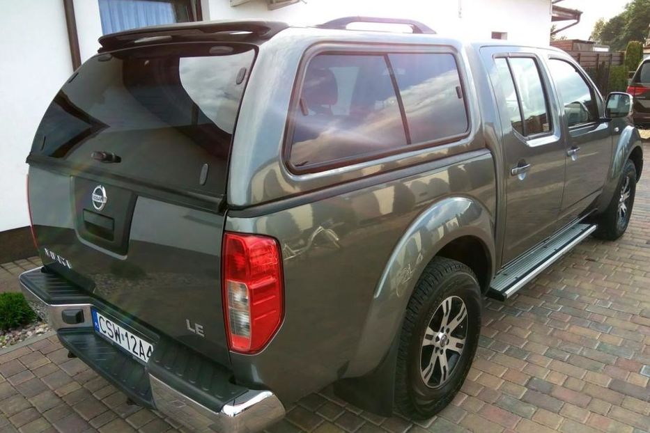 Продам Nissan Navara 4Х4 2007 года в Запорожье