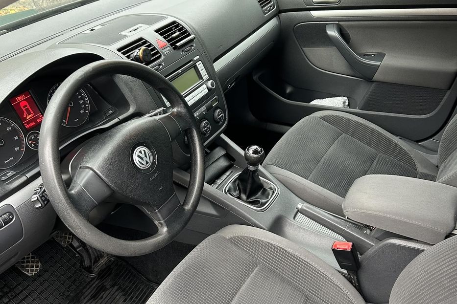 Продам Volkswagen Golf V 2008 года в Киеве