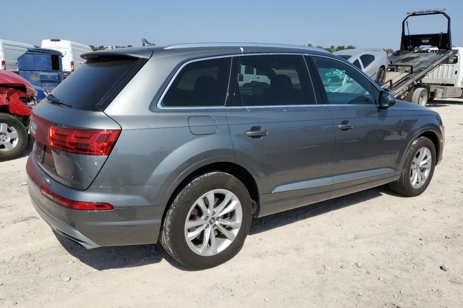 Продам Audi Q7 2018 года в Луцке