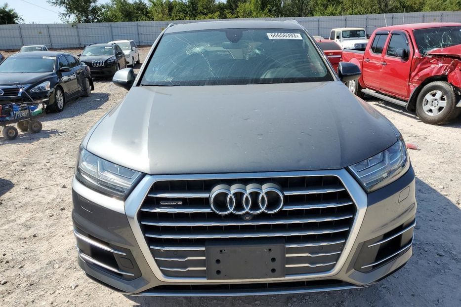 Продам Audi Q7 2018 года в Луцке