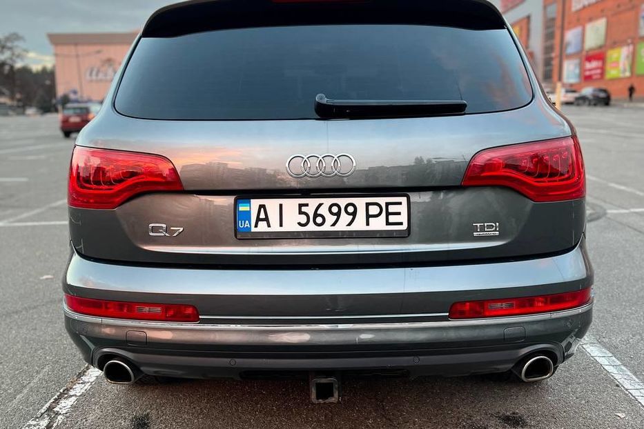 Продам Audi Q7 2014 года в Киеве