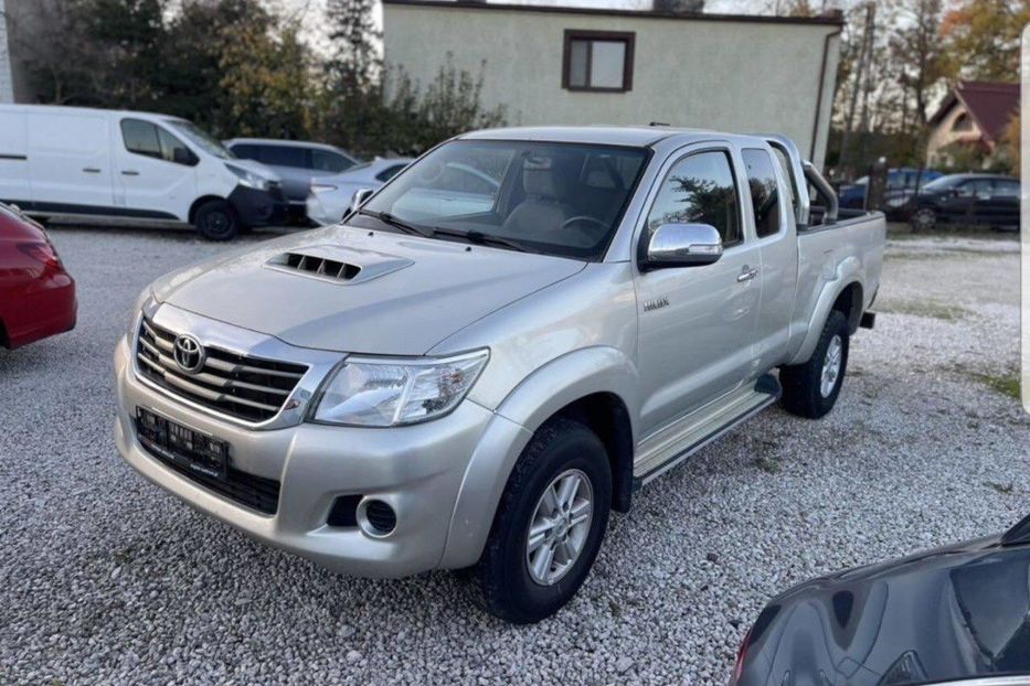 Продам Toyota Hilux 2.5d 2013 года в г. Покровск, Донецкая область