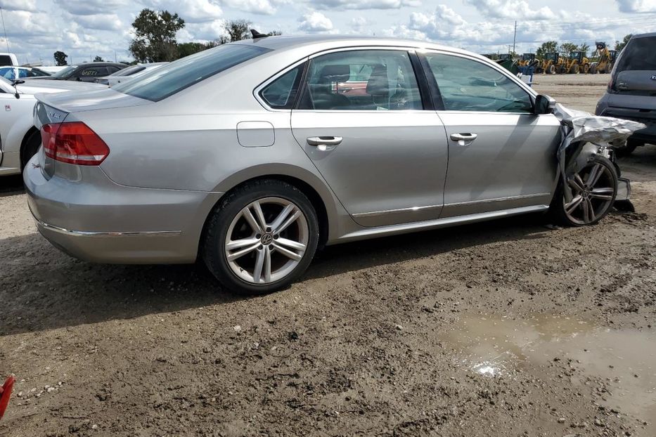 Продам Volkswagen Passat B7 2015 года в Киеве