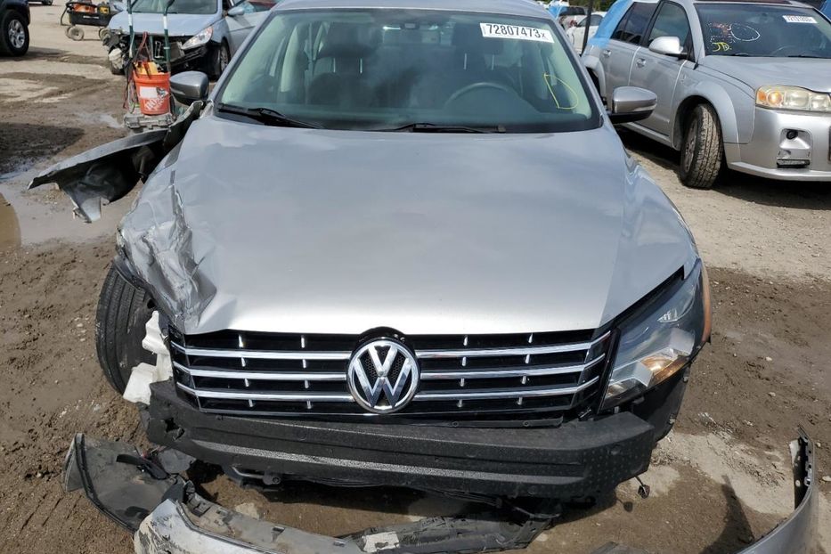 Продам Volkswagen Passat B7 2015 года в Киеве