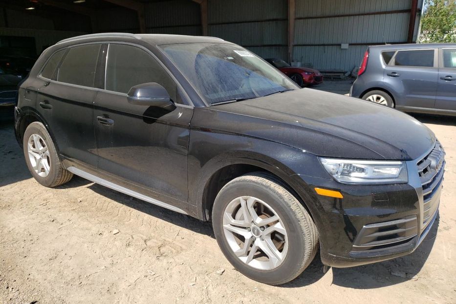 Продам Audi Q5 2018 года в Луцке