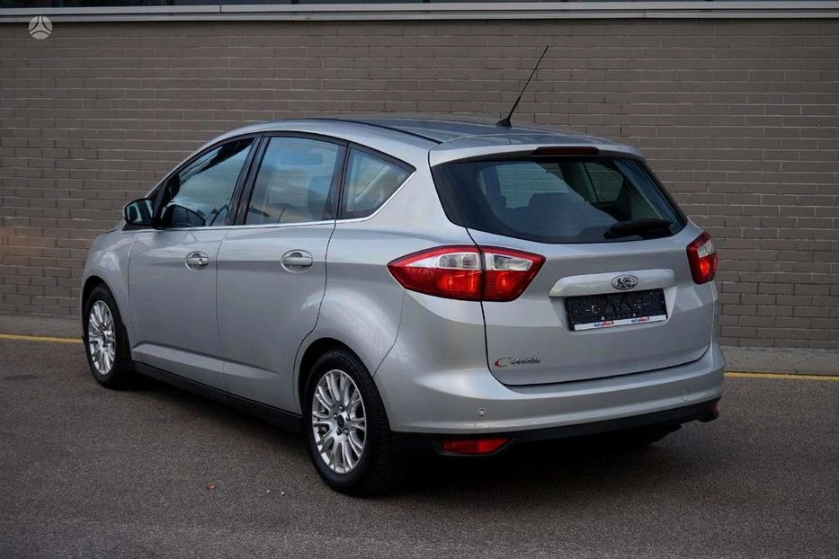 Продам Ford C-Max 2013 года в Луцке