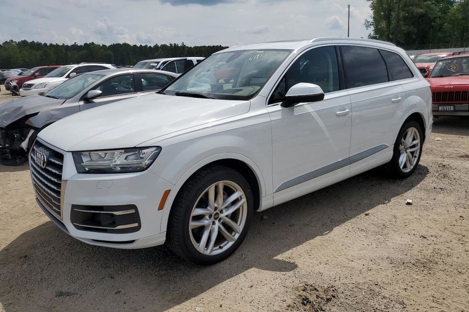 Продам Audi Q7 2018 года в Луцке