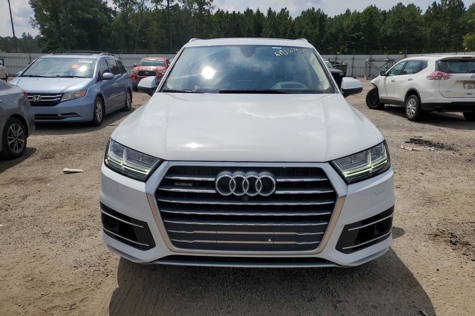 Продам Audi Q7 2018 года в Луцке