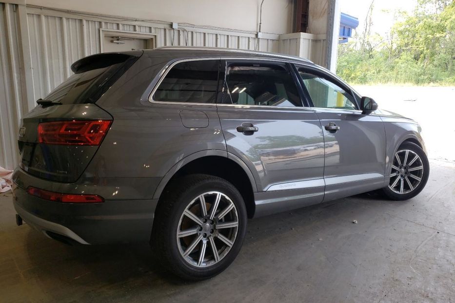 Продам Audi Q7 2020 года в Луцке