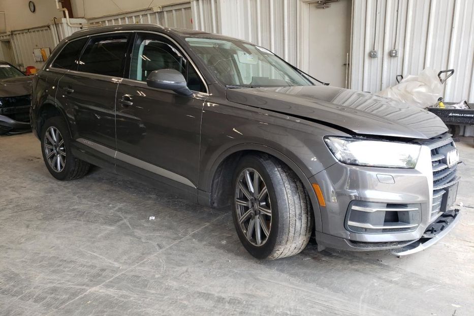 Продам Audi Q7 2020 года в Луцке