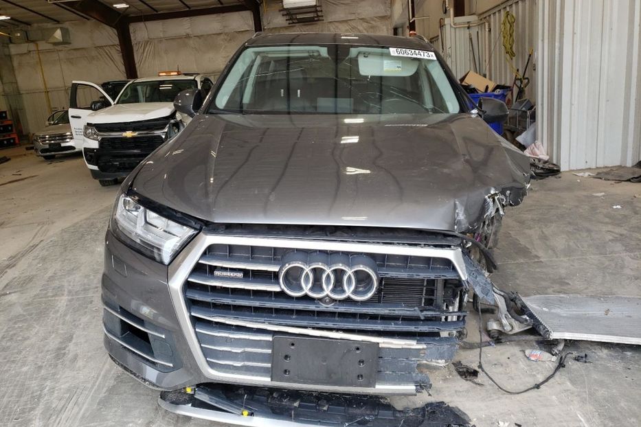 Продам Audi Q7 2020 года в Луцке