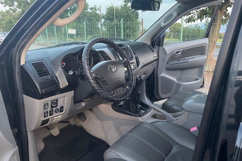 Продам Toyota Hilux 2011 года в г. Ирпень, Киевская область