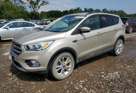 Продам Ford Escape 2017 года в Луцке