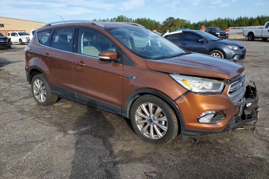 Продам Ford Escape 2017 года в Луцке