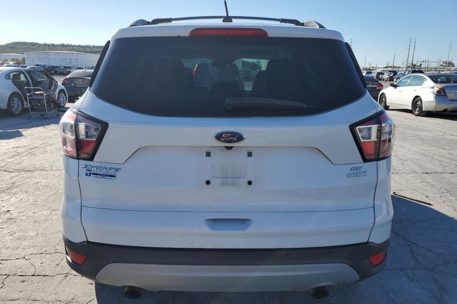 Продам Ford Escape 2017 года в Луцке