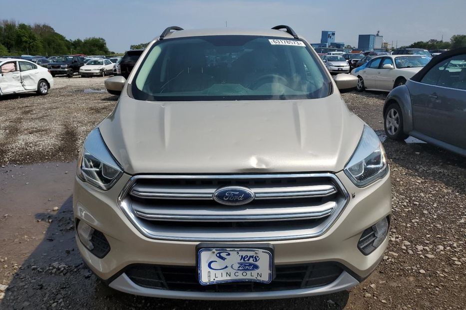 Продам Ford Escape 2017 года в Луцке