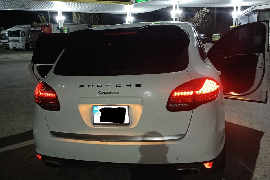 Продам Porsche Cayenne Платинум 2013 года в Днепре