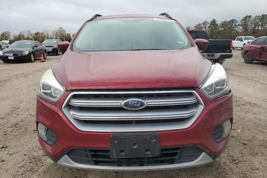 Продам Ford Escape 2017 года в Луцке