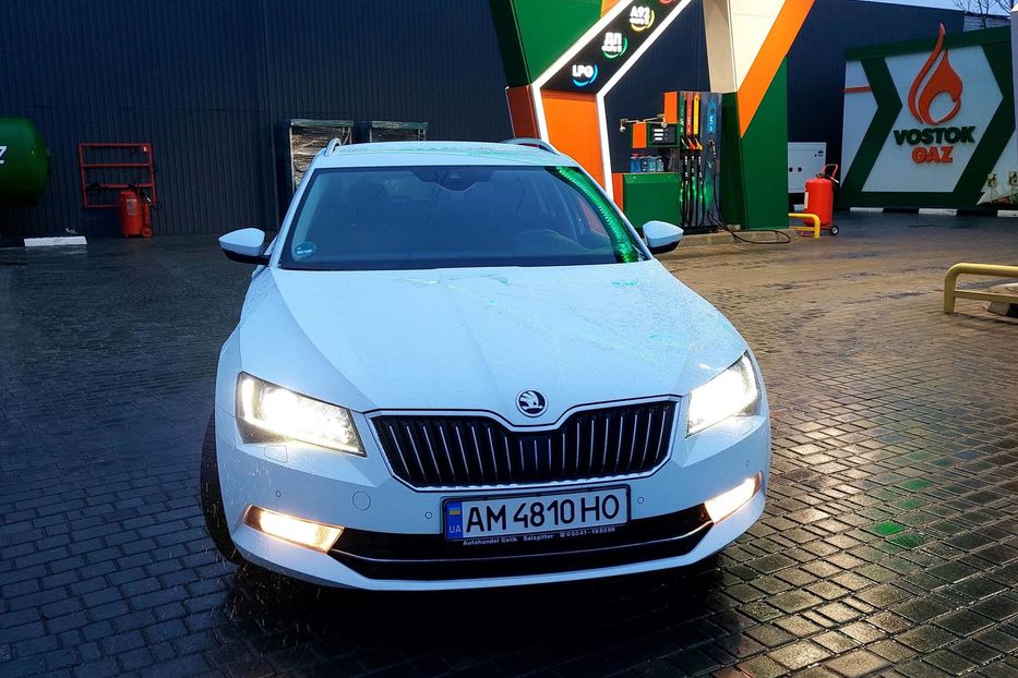 Продам Skoda Superb 2016 года в Днепре