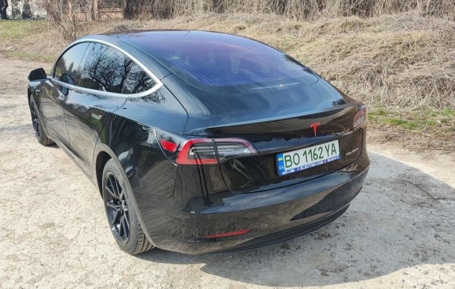 Продам Tesla Model 3 Long Range  2018 года в Запорожье