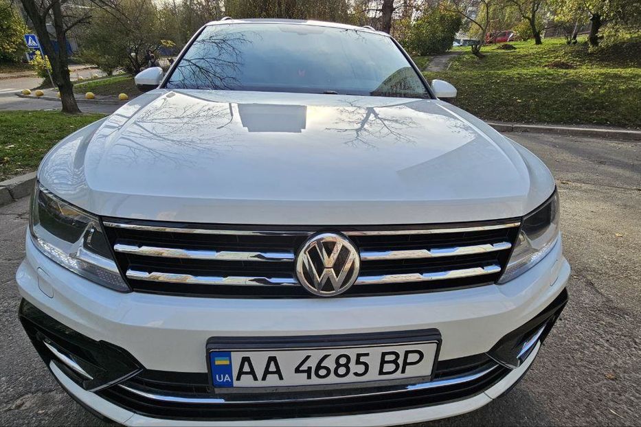 Продам Volkswagen Tiguan 2017 года в Киеве