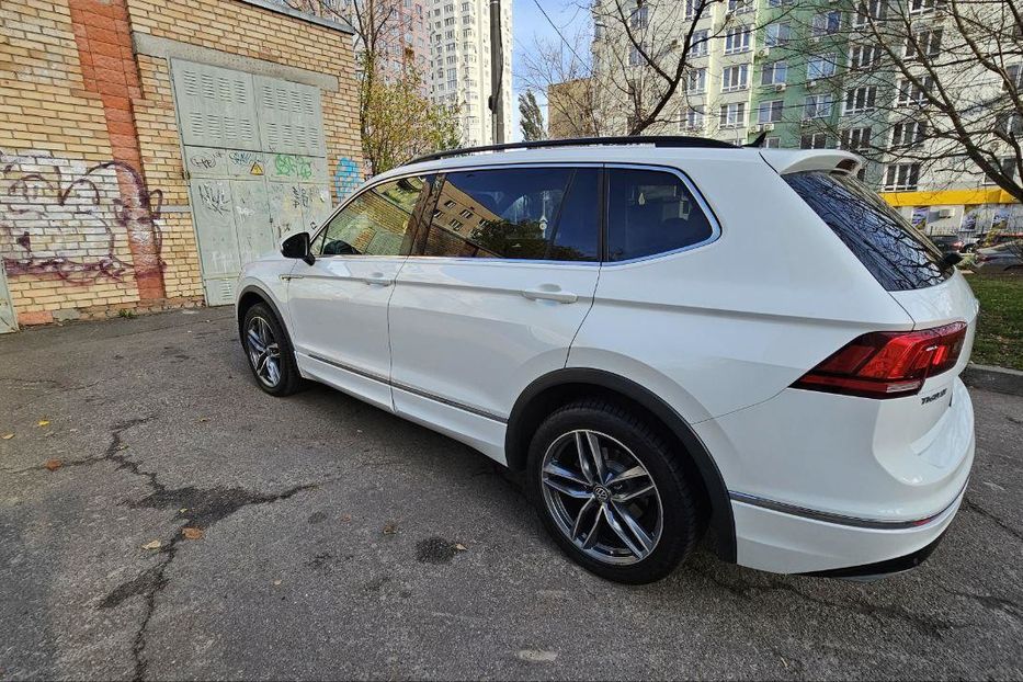 Продам Volkswagen Tiguan 2017 года в Киеве