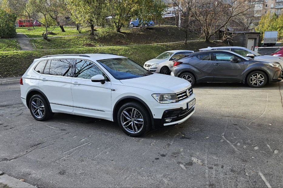 Продам Volkswagen Tiguan 2017 года в Киеве